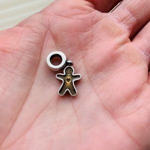 Pandora gingerbread man charm